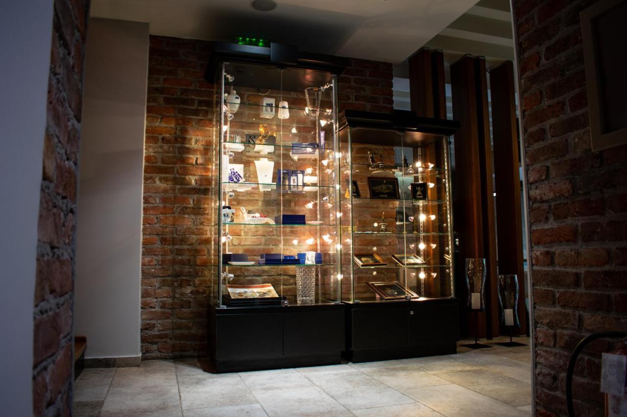 Alexandar Square Boutique Hotel Скопие Екстериор снимка