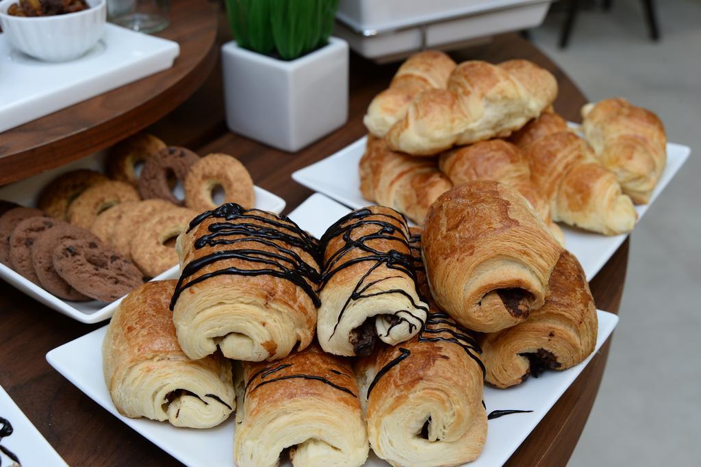Alexandar Square Boutique Hotel Скопие Екстериор снимка